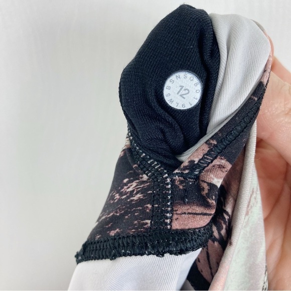 Pink and Black Multicolor Patterned Leggings - Picture 7 of 7